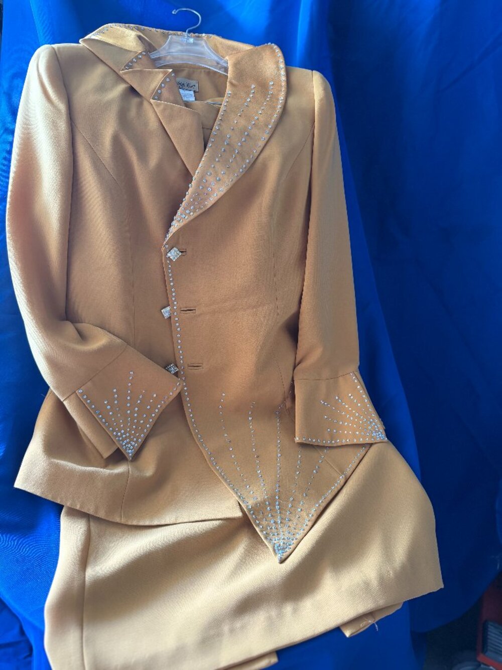 Gold & Sequin Elegant Dress Suit